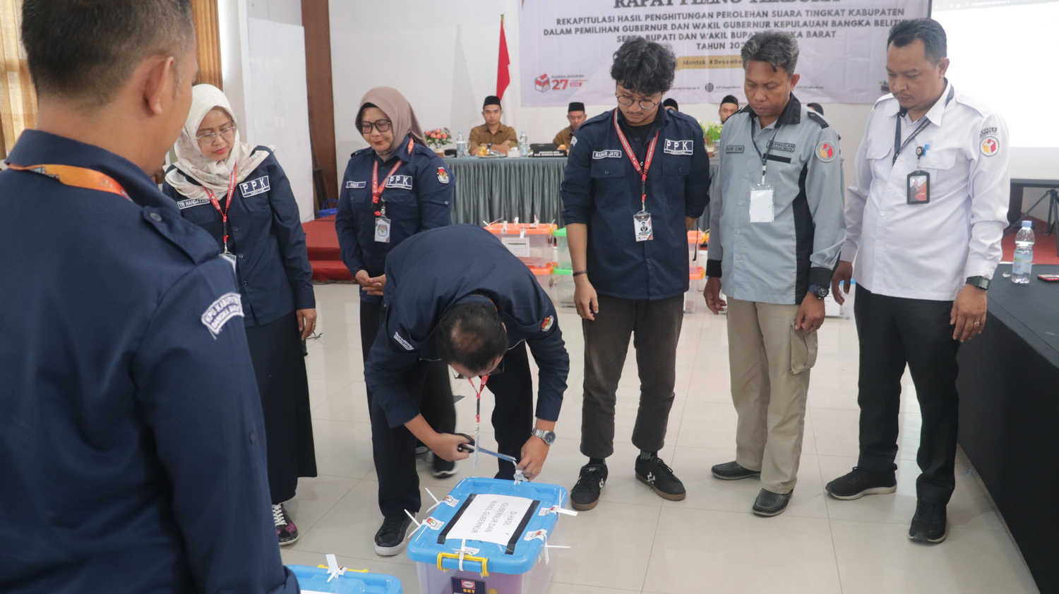 pencermatan dan pengawasan pembukaan hasil rekapitulasi penghitungan suara