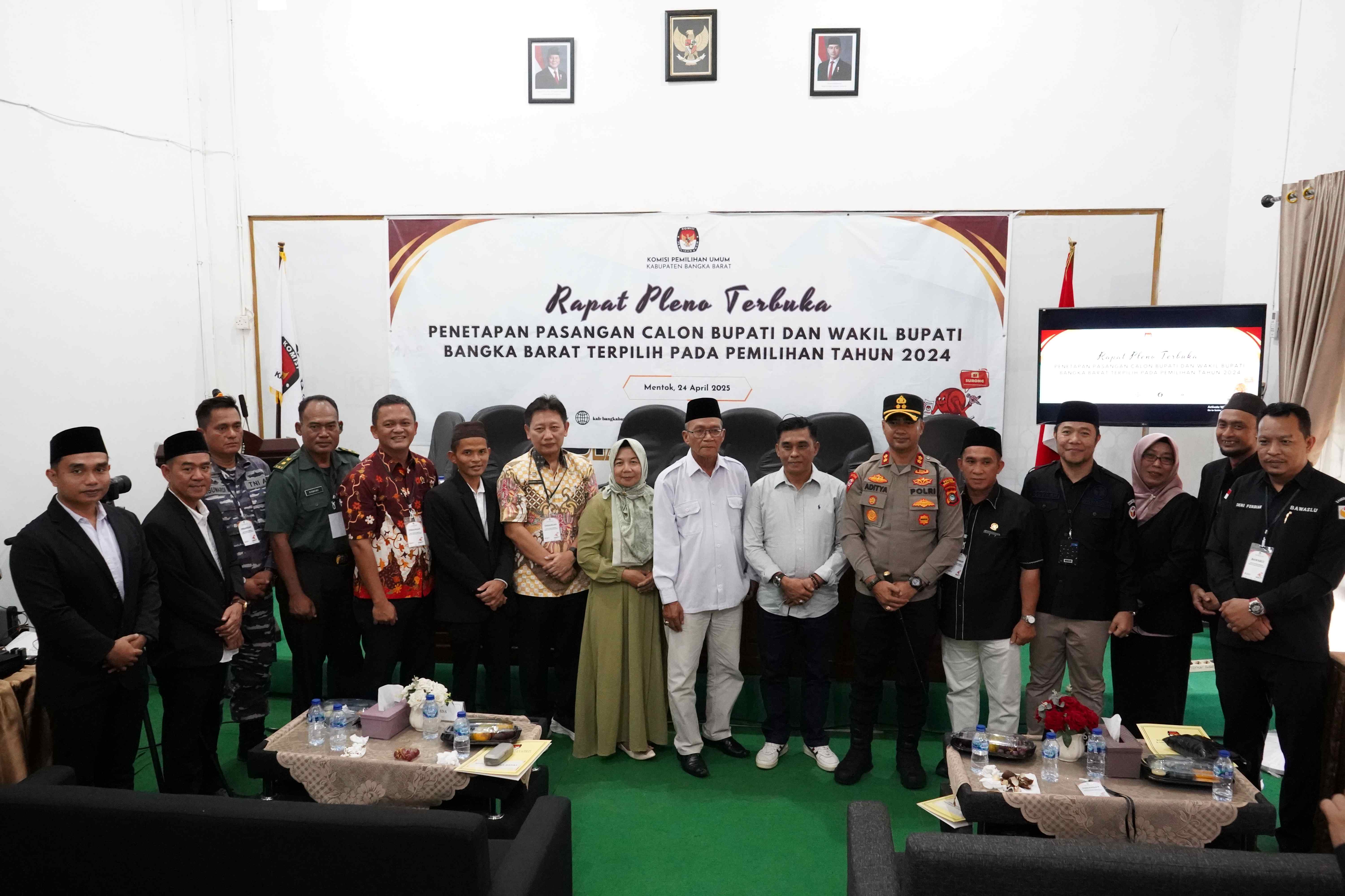 Rapat Pleno Penetapan Bupati dan Wakil Bupati