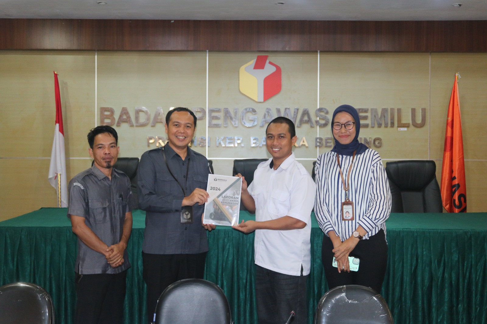 Penyerahan laporan parmas dan humas