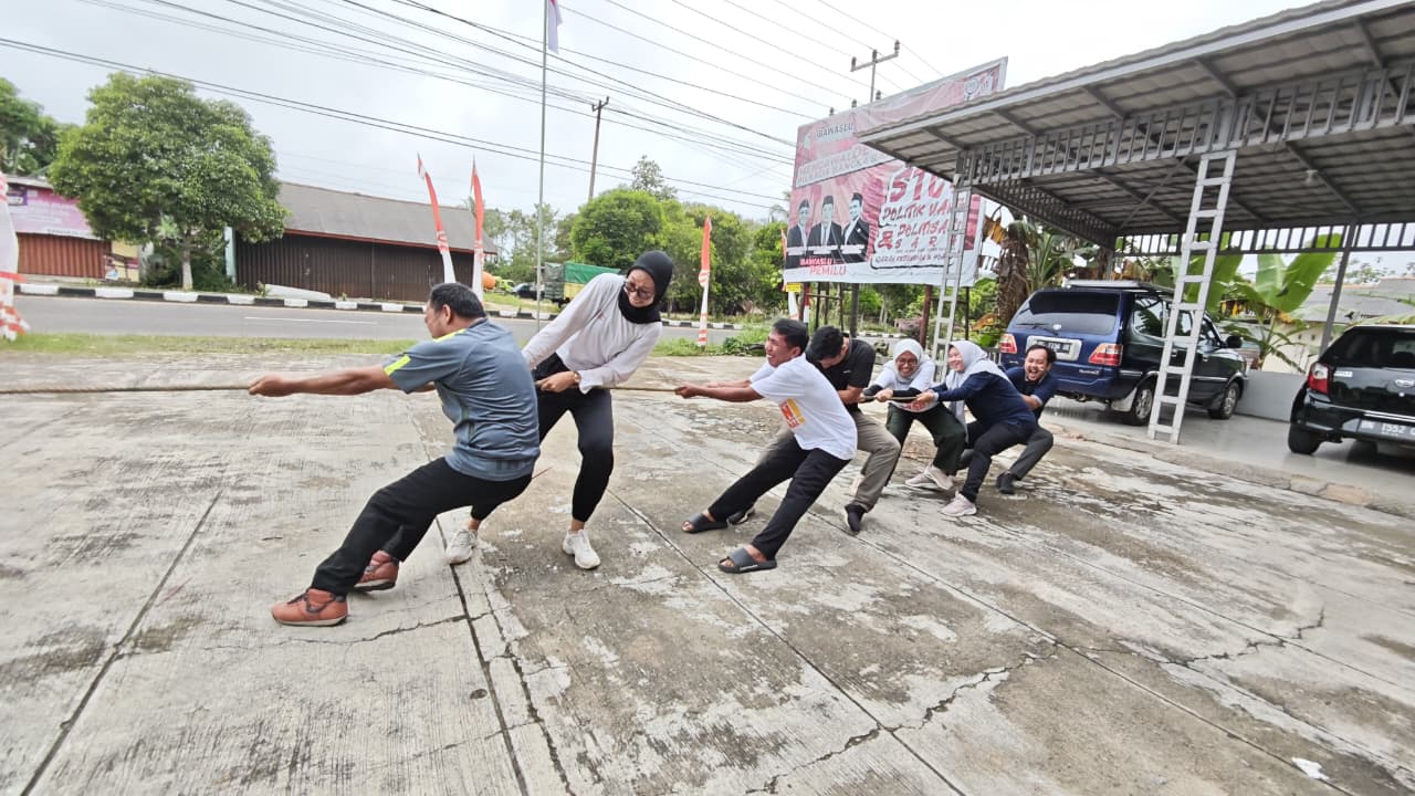 Lomba Tarik Tambang