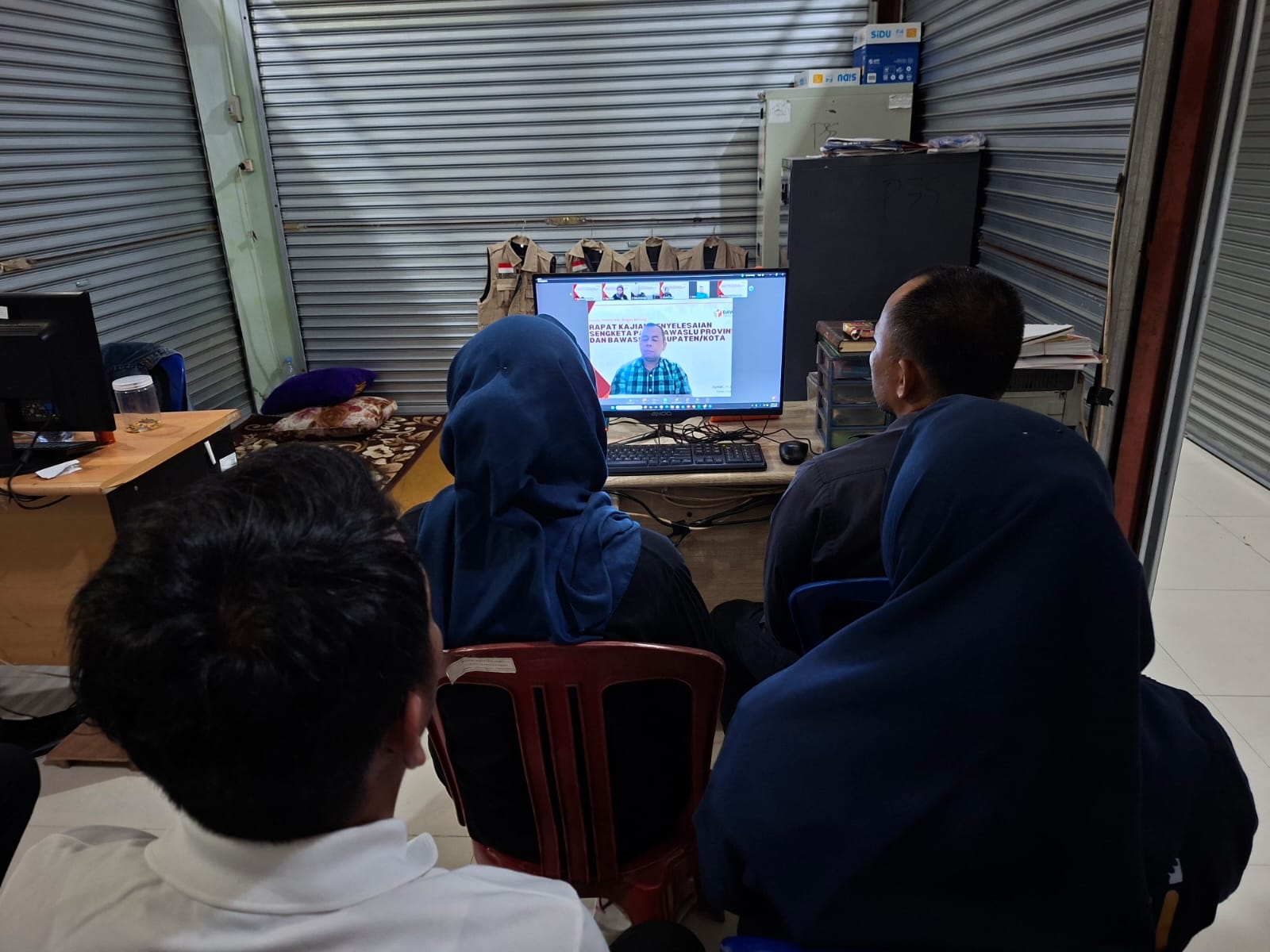 Bawaslu Bangka Barat Ikuti Kajian Penyelesaian Sengketa Secara Daring