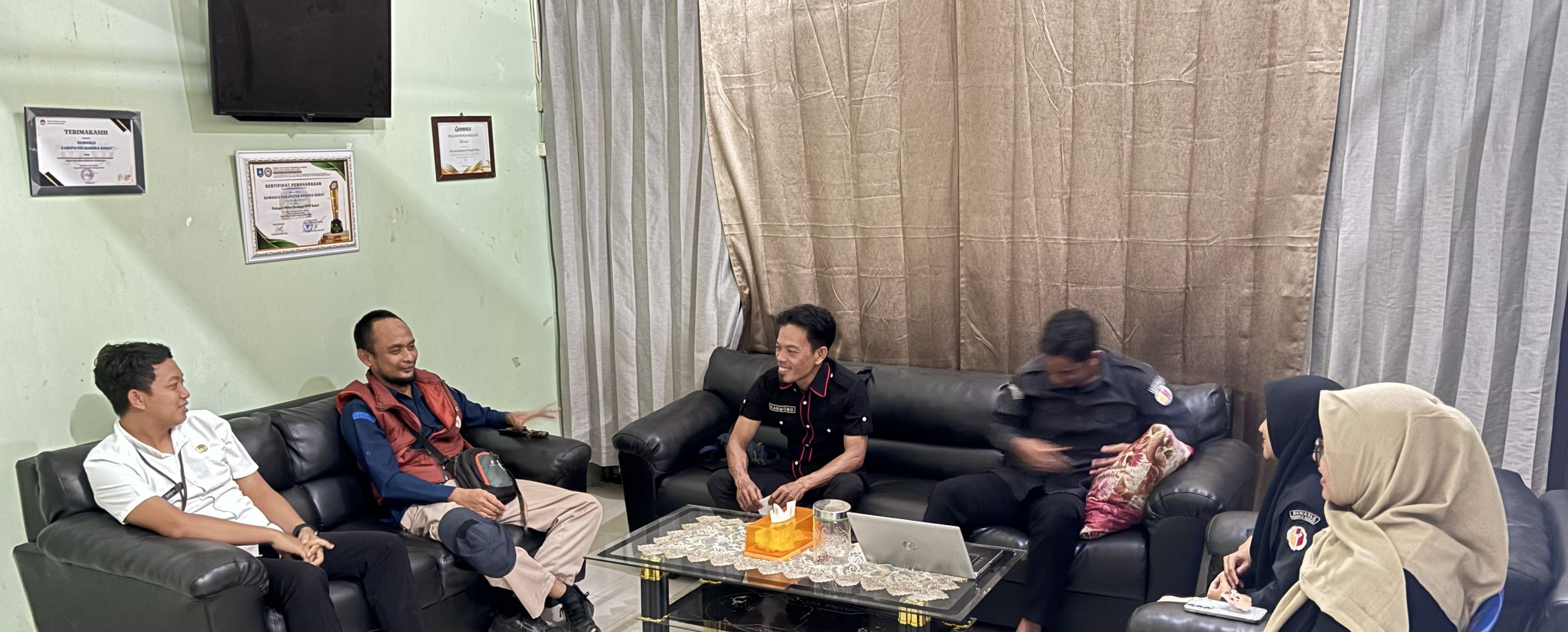 Penguatan Akurasi Data Pemilih Pemula, Bawaslu Bangka Barat dan KPU Tindaklanjuti Saran Perbaikan