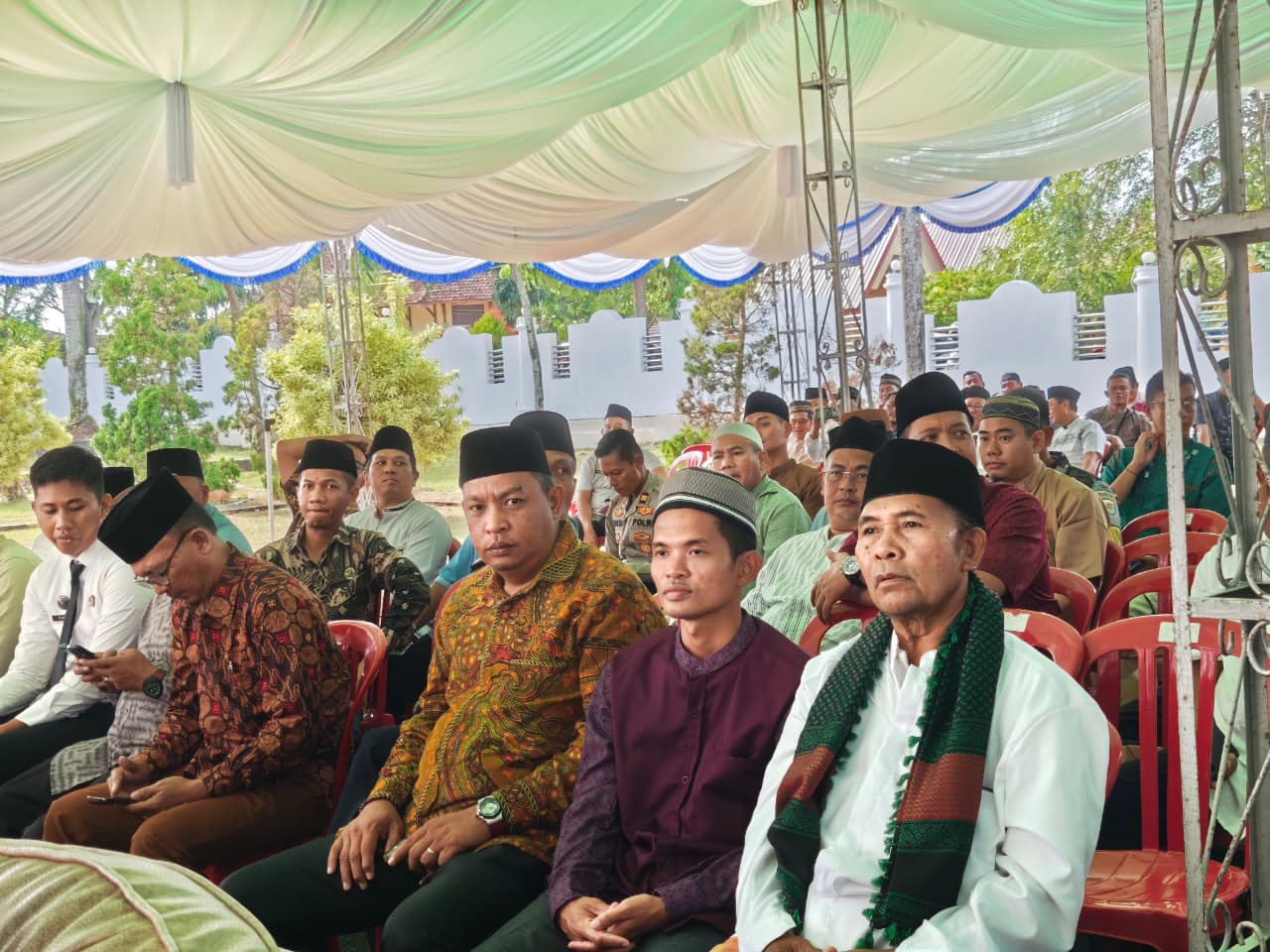 Ketua Bawaslu Bangka Barat Hadiri Peringatan Isra Mi’raj 1447 H di Rumah Dinas Bupati