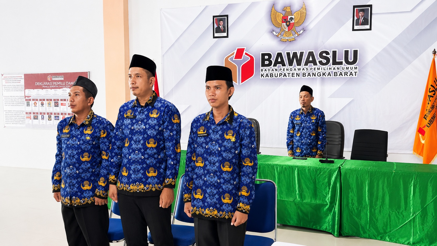 Tiga Pegawai Sekretariat Bawaslu Bangka Barat Resmi Dilantik Menjadi Pegawai Negeri Sipil