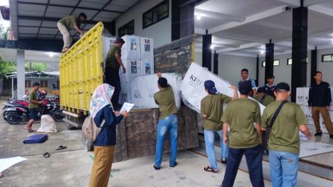 Persiapan Distribusi Logistik Pilkada Bangka Barat