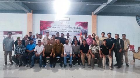 foto bersama panwascam se kabupaten Bangka Barat