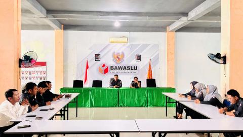 Rapat Internal Bawaslu Kabupaten Bangka Barat