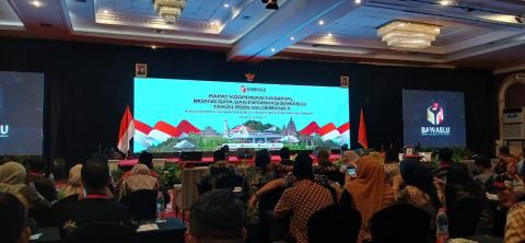 Rakornas Bidang Data dan Informasi Bawaslu Tahun 2025 Gelombang II 