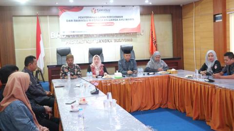 penyerahan dana kerohiman