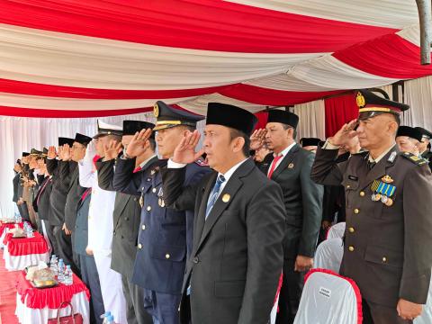 Ketua Bawaslu Bangka Barat Hadiri Upacara HUT ke-81 Republik Indonesia