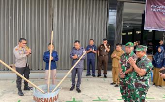 Pemusnahan Surat Suara Yang Rusak di Gudang KPU Bangka Barat