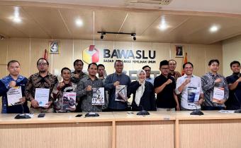 Penyamapaian laporan akhir kehumasan