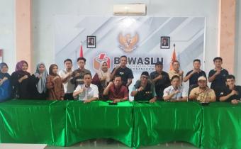 Bawaslu Babel Lakukan Monitoring dan Evaluasi Tindak Lanjut Hasil PSU di Desa Sinar Manik Bangka Barat