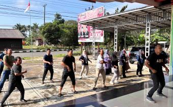 Senam Pagi Bawaslu Bangka Barat Jum'at 18 Juli 2025