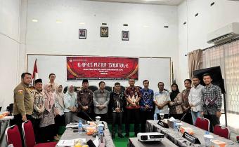 Bawaslu Bangka Barat Awasi Rapat Pleno Rekapitulasi DPB Triwulan III Tahun 2025