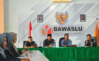 Bawaslu Bangka Barat Gelar Rapat Manajemen, Perkuat Sinergi SDM dan Kesekretariatan
