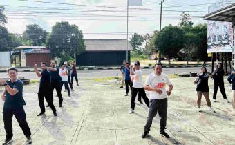 enam Pagi Bersama untuk Tingkatkan Kebugaran dan Soliditas Jajaran