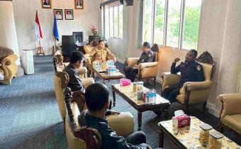 Ketua Bawaslu Bangka Barat Silaturahmi ke Kantor Bupati Bangka Barat, Perkuat Sinergi Kelembagaan dalam Konsolidasi Demokrasi