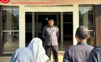 Ketua Bawaslu Bangka Barat Pimpin Apel Pagi